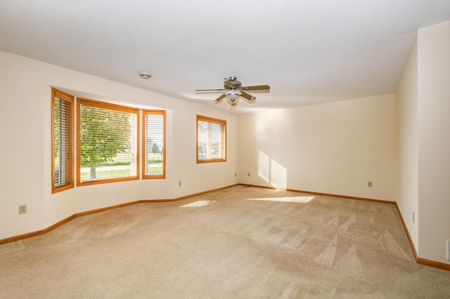 617 6th Avenue W, Osakis, MN 56360