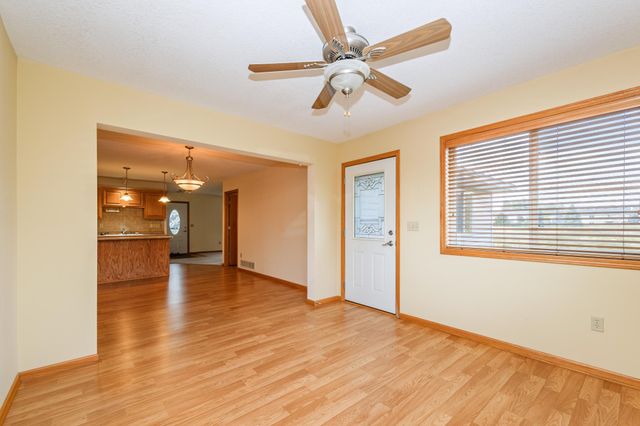 617 6th Avenue W, Osakis, MN 56360