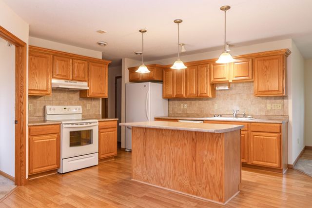 617 6th Avenue W, Osakis, MN 56360