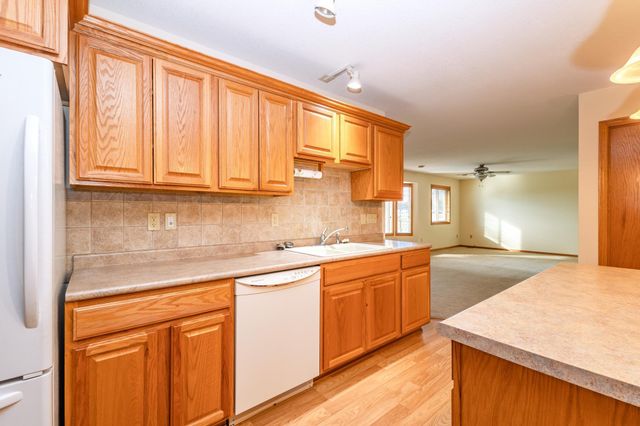 617 6th Avenue W, Osakis, MN 56360