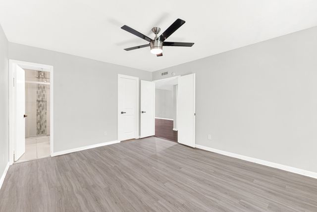 1906 Haymeadow, Carrollton, TX 75007