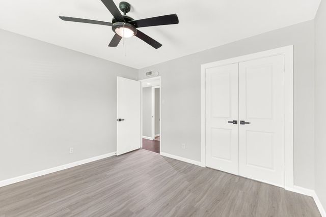 1906 Haymeadow, Carrollton, TX 75007