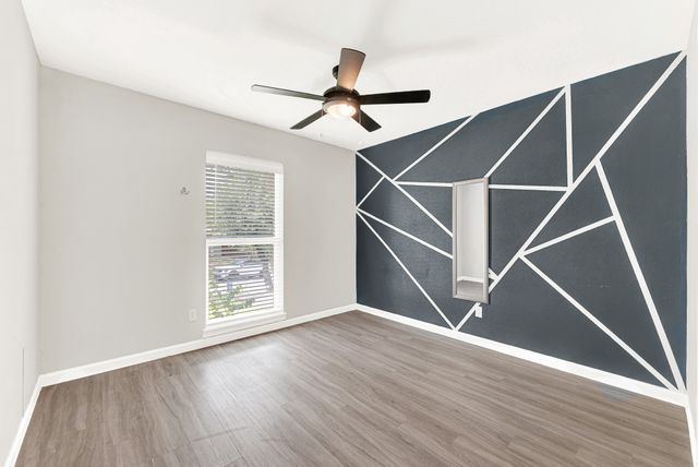 1906 Haymeadow, Carrollton, TX 75007