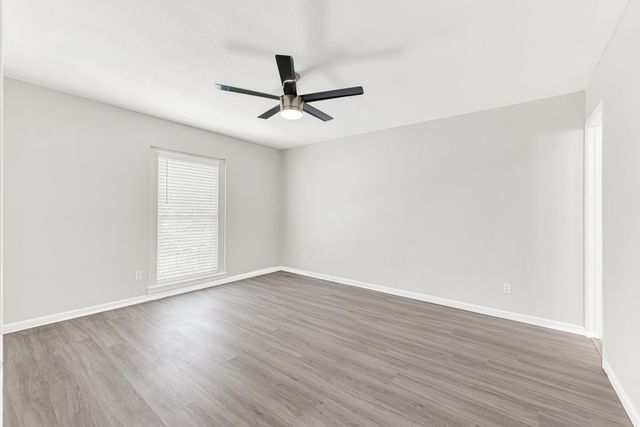 1906 Haymeadow, Carrollton, TX 75007