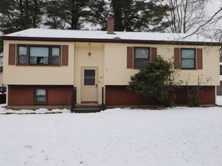 208 Tamarack Drive, Springfield, MA 01129