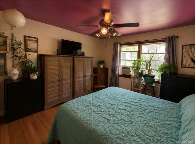 1003 Barclay Manor 10C, Newburgh, NY 12550