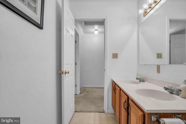 3030 BORNT DR, Dover, PA 17315