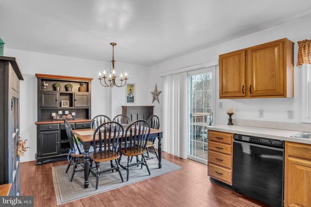 3030 BORNT DR, Dover, PA 17315