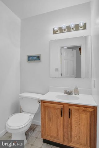 3030 BORNT DR, Dover, PA 17315