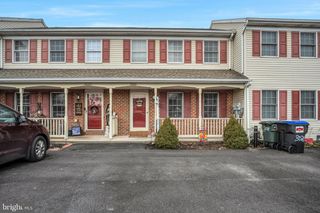 3030 BORNT DR, Dover, PA 17315