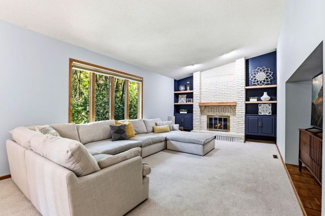 4690 Parkridge Drive, Eagan, MN 55123