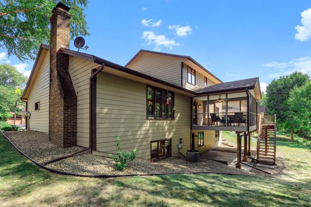 4690 Parkridge Drive, Eagan, MN 55123