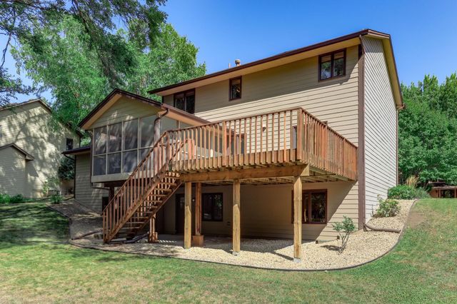 4690 Parkridge Drive, Eagan, MN 55123