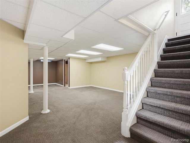 322 Maywood Avenue, Rochester, MI 48307