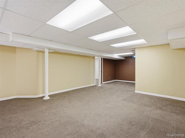 322 Maywood Avenue, Rochester, MI 48307