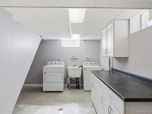 322 Maywood Avenue, Rochester, MI 48307