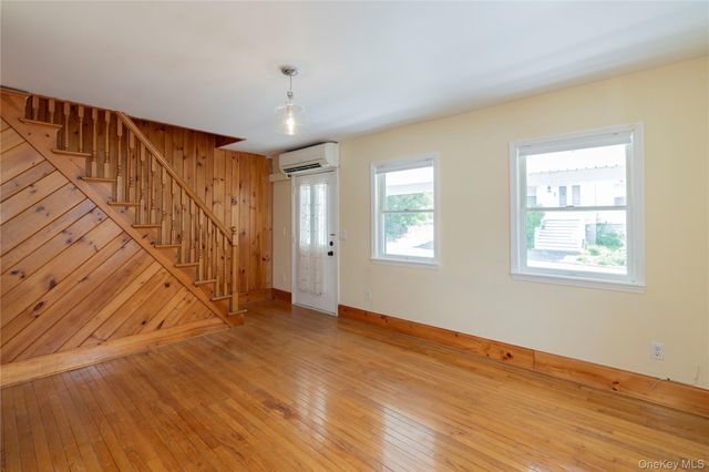 15 Charles, Rhinecliff, NY 12574
