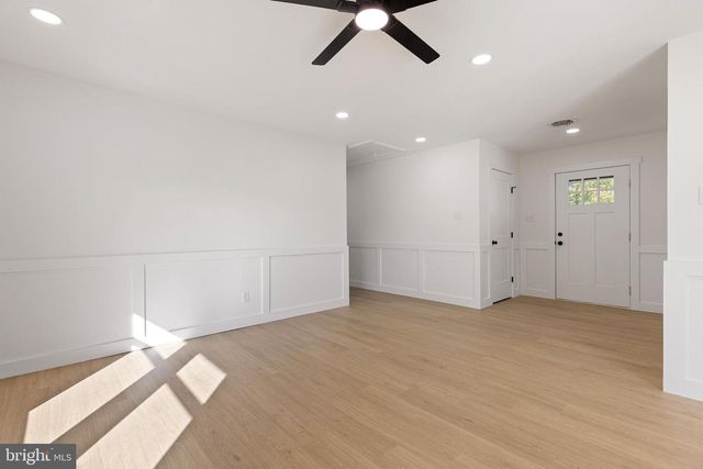 3 QUEENS WAY, Newark, DE 19713