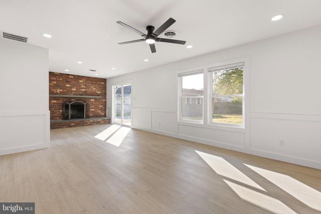 3 QUEENS WAY, Newark, DE 19713