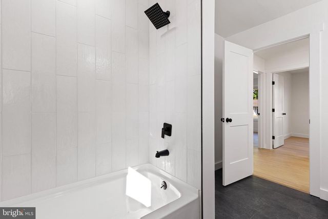 3 QUEENS WAY, Newark, DE 19713