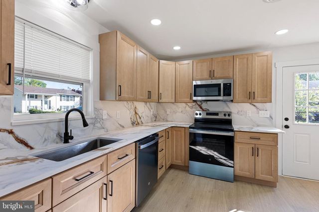 3 QUEENS WAY, Newark, DE 19713