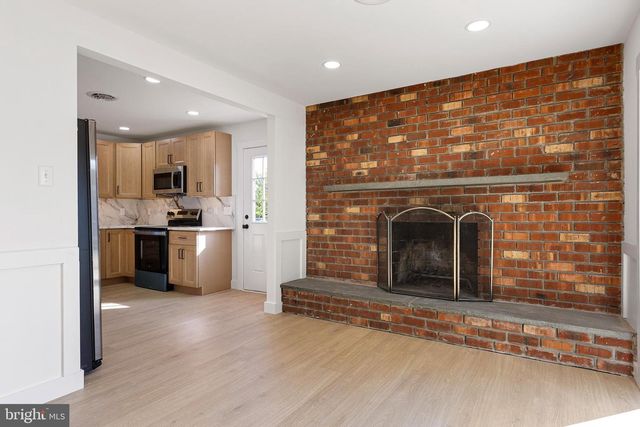 3 QUEENS WAY, Newark, DE 19713