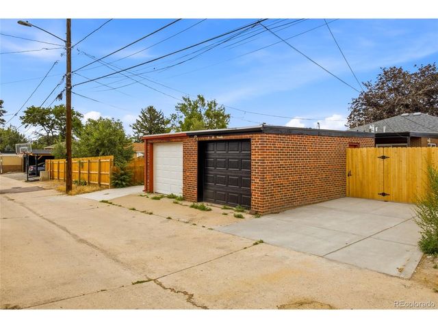 2823 N Madison St, Denver, CO 80205