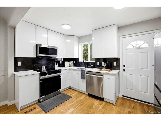 2823 N Madison St, Denver, CO 80205