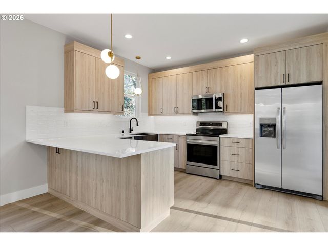 3811 Q St, Vancouver, WA 98663