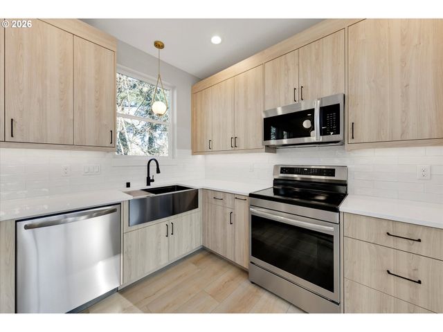 3811 Q St, Vancouver, WA 98663