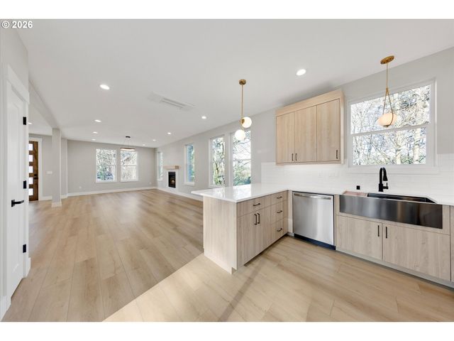 3811 Q St, Vancouver, WA 98663