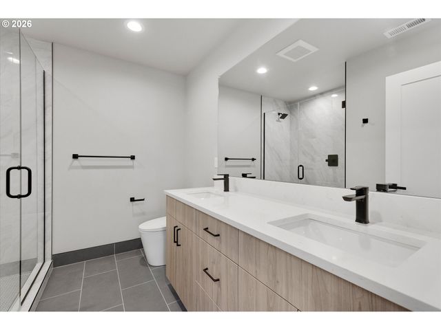 3811 Q St, Vancouver, WA 98663