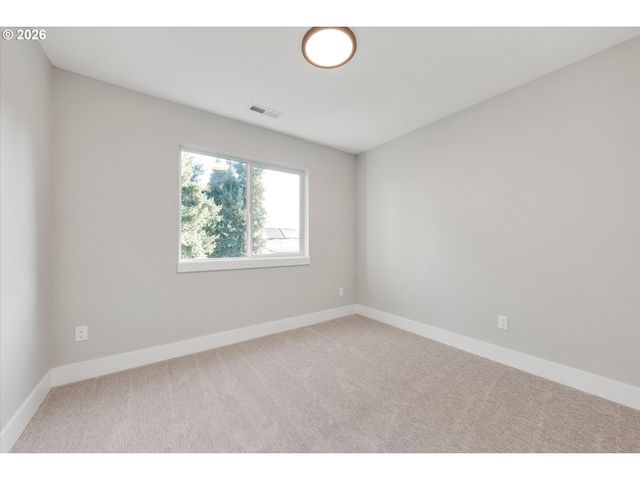3811 Q St, Vancouver, WA 98663