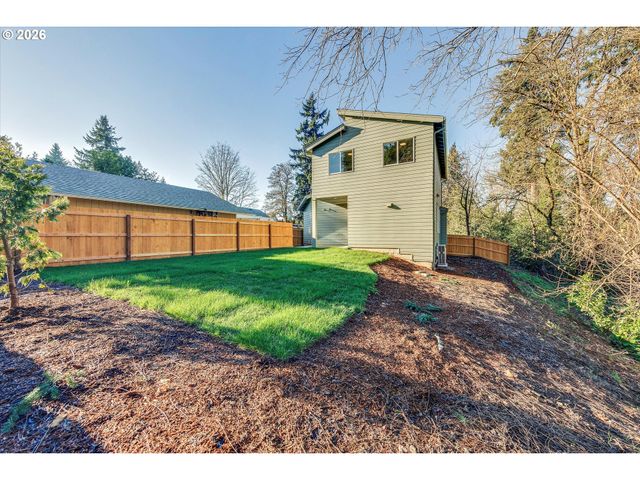 3811 Q St, Vancouver, WA 98663