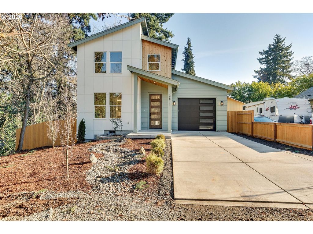 3811 Q St, Vancouver, WA 98663