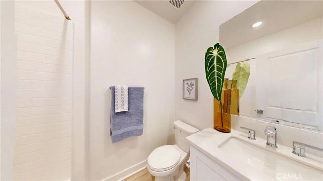 1673 W. Lincoln Avenue 102, Anaheim, CA 92801