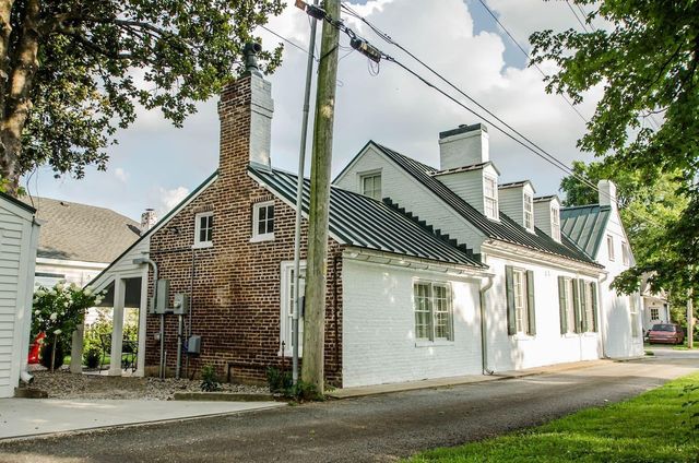 110 E Brashear Avenue, Bardstown, KY 40004