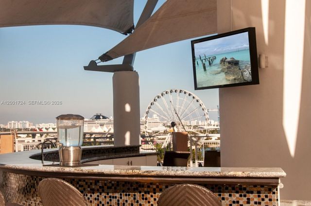 244 Biscayne Blvd 4104, Miami, FL 33132