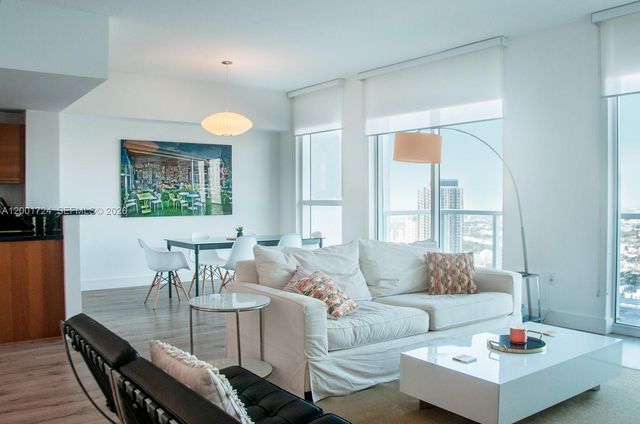 244 Biscayne Blvd 4104, Miami, FL 33132