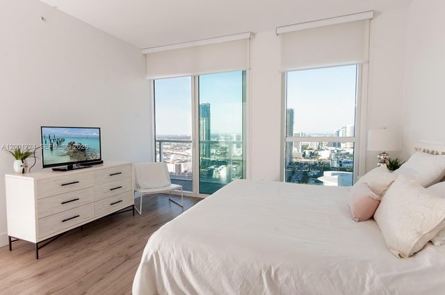 244 Biscayne Blvd 4104, Miami, FL 33132