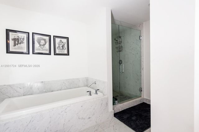 244 Biscayne Blvd 4104, Miami, FL 33132