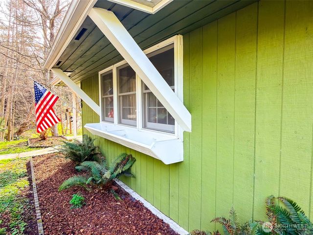 40 Glen Avenue, Chimacum, WA 98325