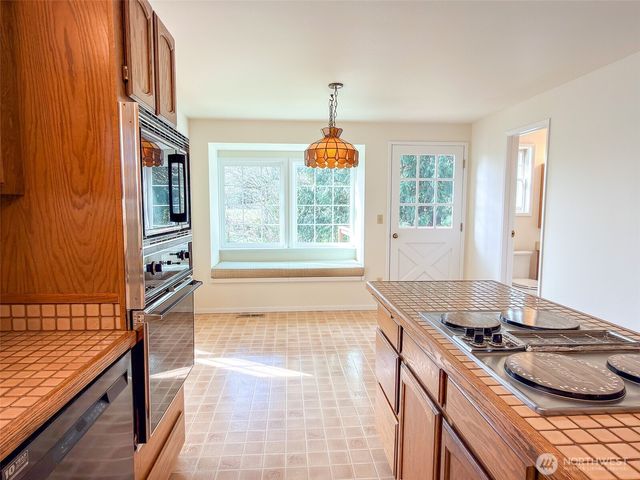 40 Glen Avenue, Chimacum, WA 98325