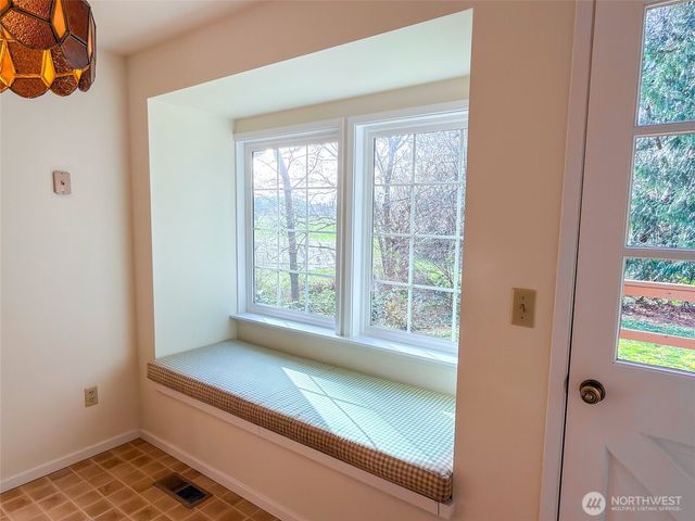 40 Glen Avenue, Chimacum, WA 98325