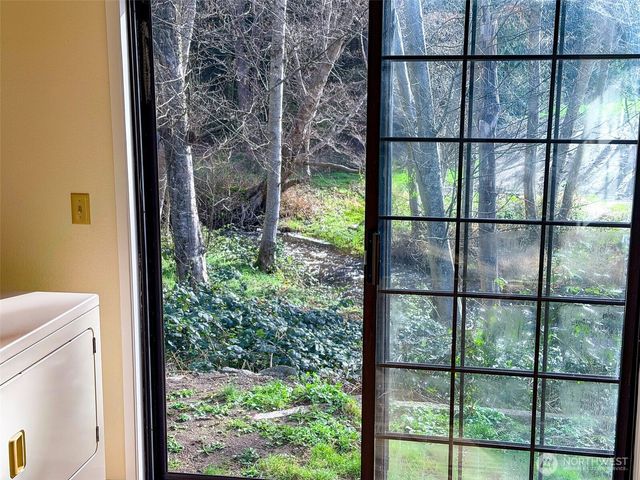 40 Glen Avenue, Chimacum, WA 98325