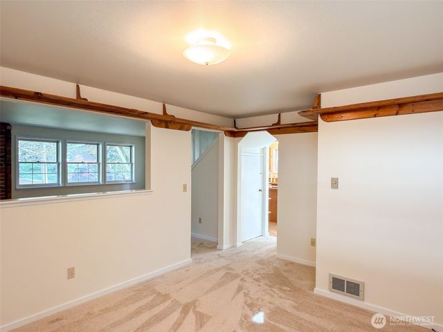 40 Glen Avenue, Chimacum, WA 98325