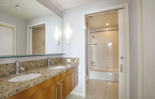321 10th 2408, San Diego, CA 92101