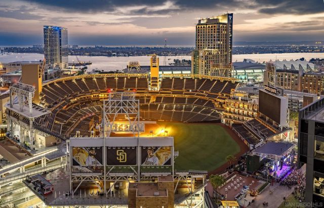 321 10th 2408, San Diego, CA 92101