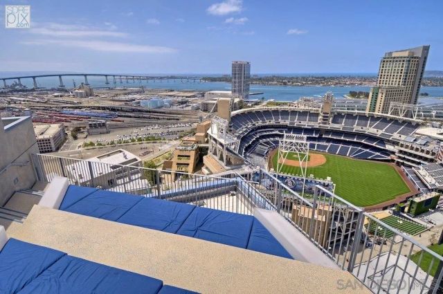 321 10th 2408, San Diego, CA 92101