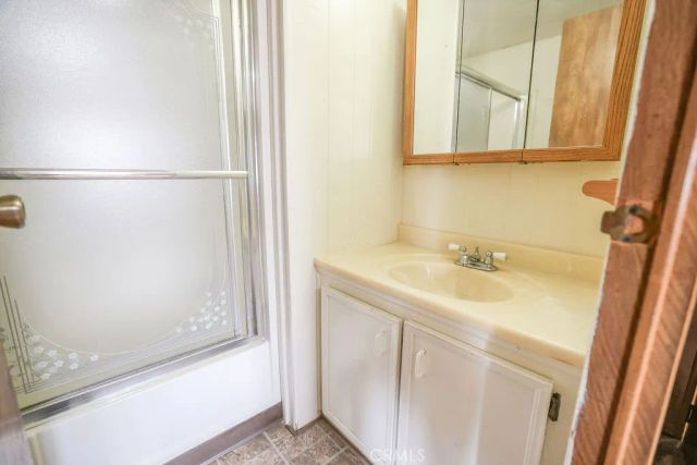 282 N La Paloma, San Jacinto, CA 92582